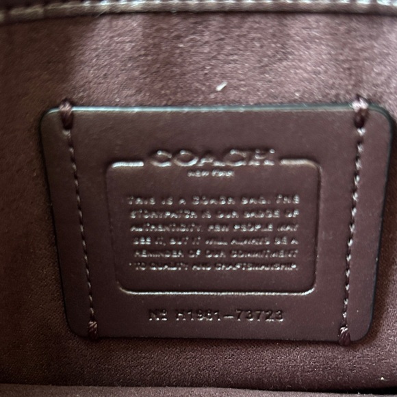 Coach Tabby - Picture 8 of 12